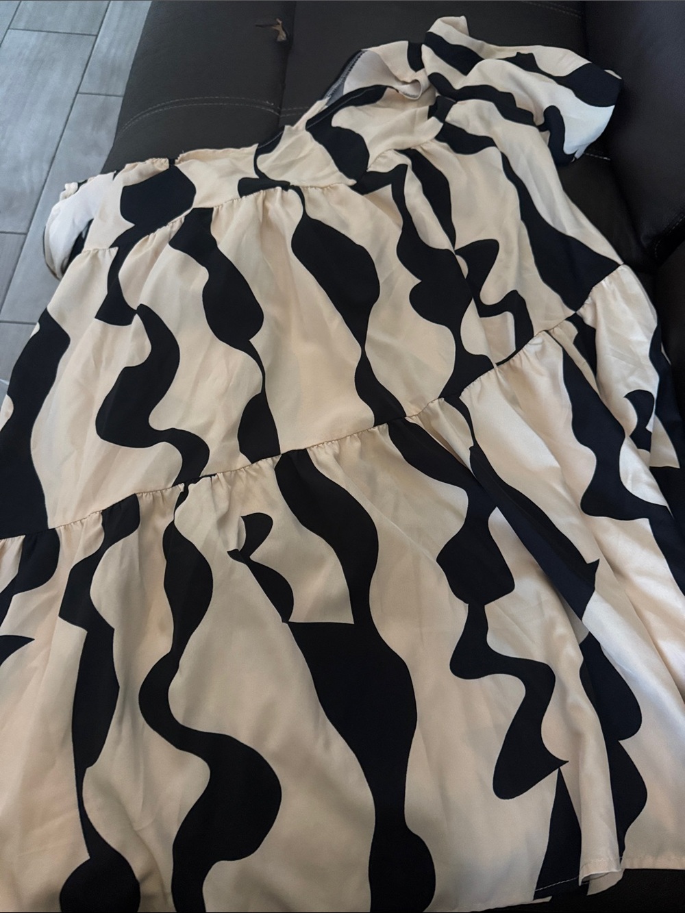 Black & Cream Abstract Print Tiered Dress